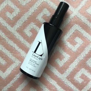 LimeLight Oil Strike Makeup Finish